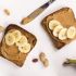 Toast alla banana e burro di arachidi