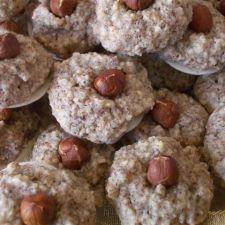Biscotti alle nocciole e mela