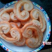 Ventagli dolci con pasta sfoglia senza uova
